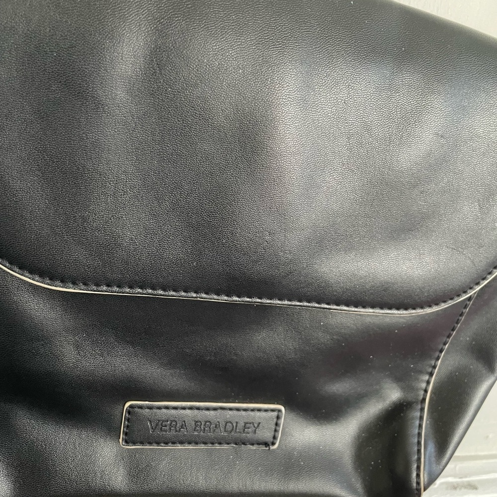 Vera Bradley Crossbody bag with Polished Finish in good shape - Picture 6 of 7